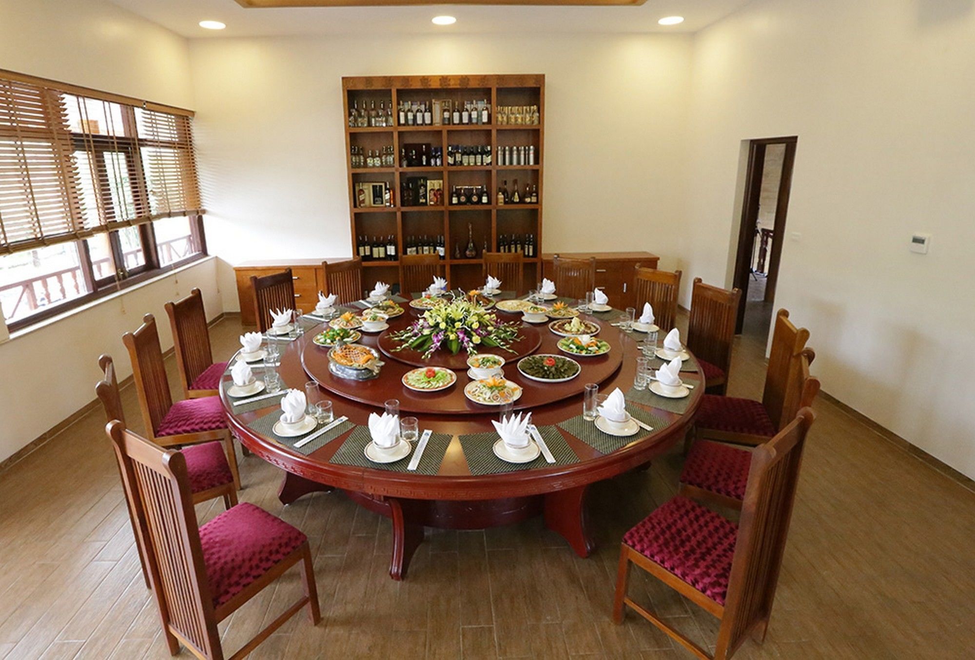 Hoa Binh Hotel Esterno foto